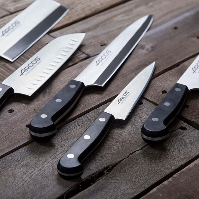 Поварской универсальный. Ножи Knife Arcos. Нож Arcos Universal 284604. Нож Arcos 290123. Arcos Regia ножи.