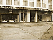 Early José Bernad, S.L. shop with signs reading scales and industrial refrigeration